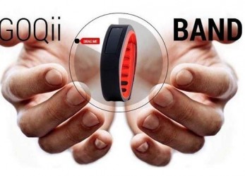 GOQii Band: A Wearable Gadget that Integrates Personal Coaches